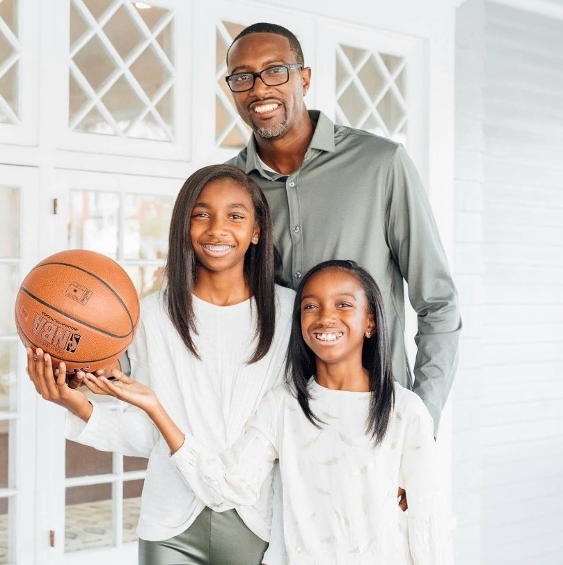 Sisters Jinnae And Kennedy Williams Bond Through Basketball