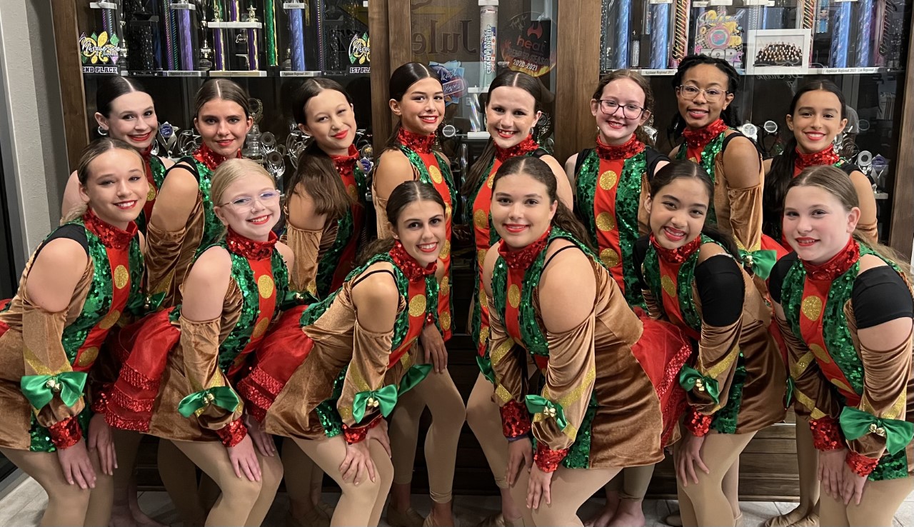 Julestarz Academy For The Performing Arts Dances In The Macy’s