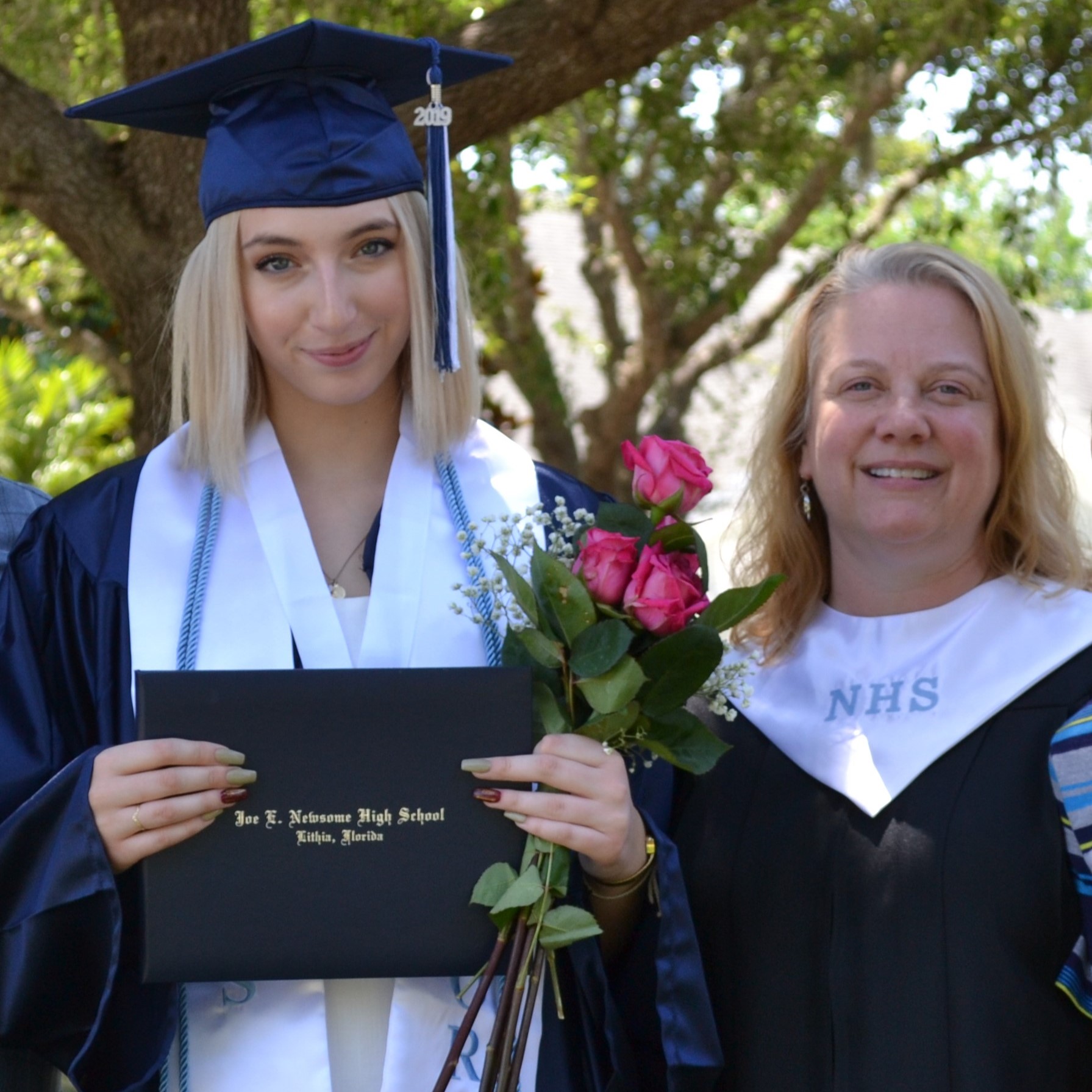 Motherdaughter Duo Teach And Inspire At Newsome High School Osprey