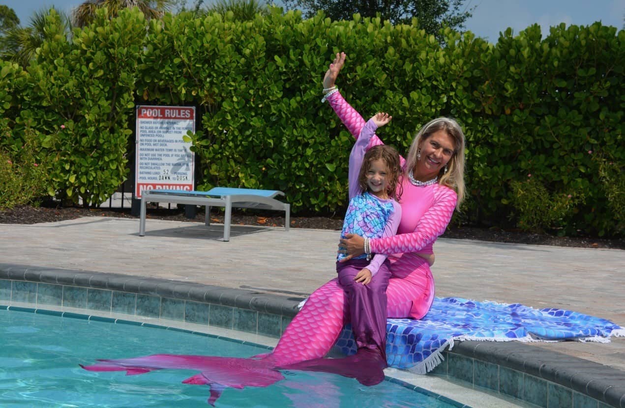 Local Mermaid Offers PADI-certified Classes And Party Appearances ...